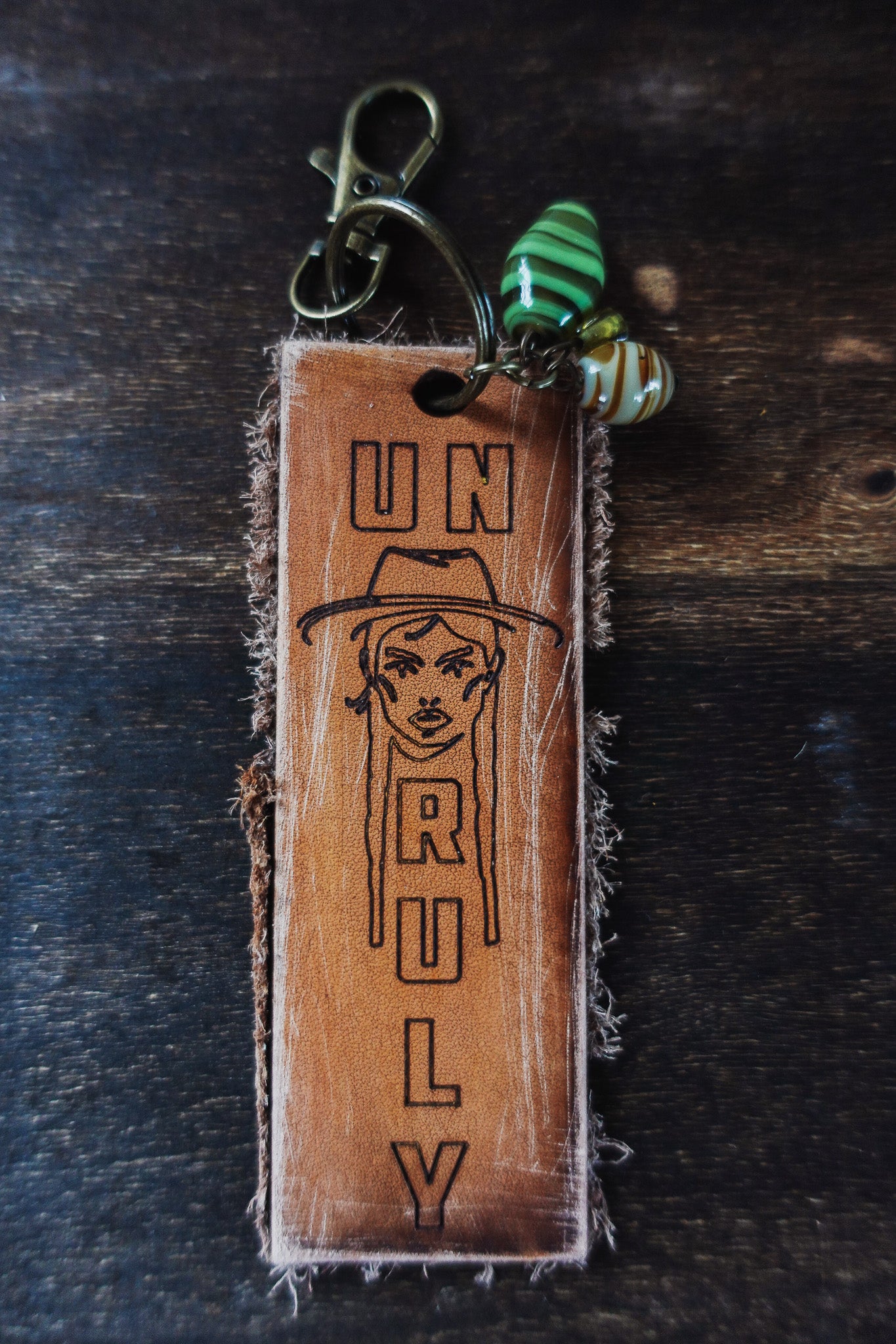 MOTOBELLA UNRULY LEATHER KEYCHAIN