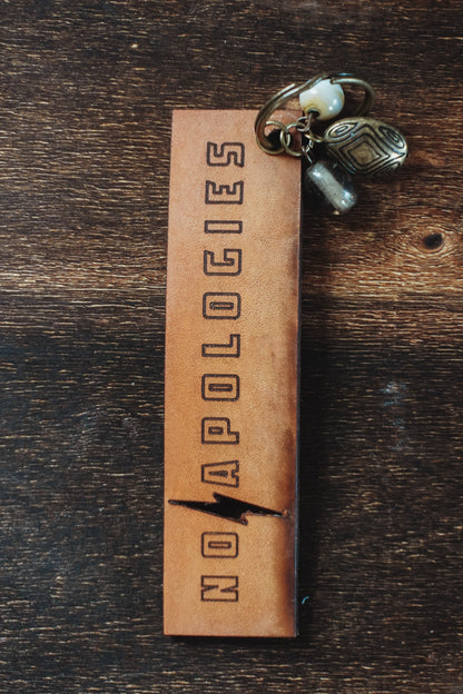MOTOBELLA NO APOLOGIES KEYCHAIN